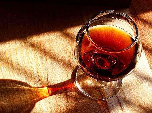 Which alcohol is sweet in taste - Port Wine