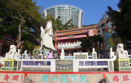 Tin Hau And Kwun Yum Statues Image